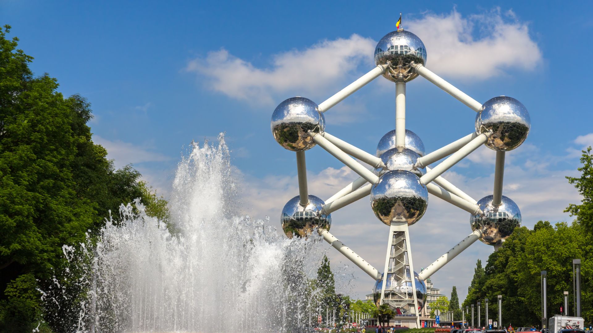 The Atomium, Brussels – A rather quirky structure The Atomium, Brussels - A rather quirky structure