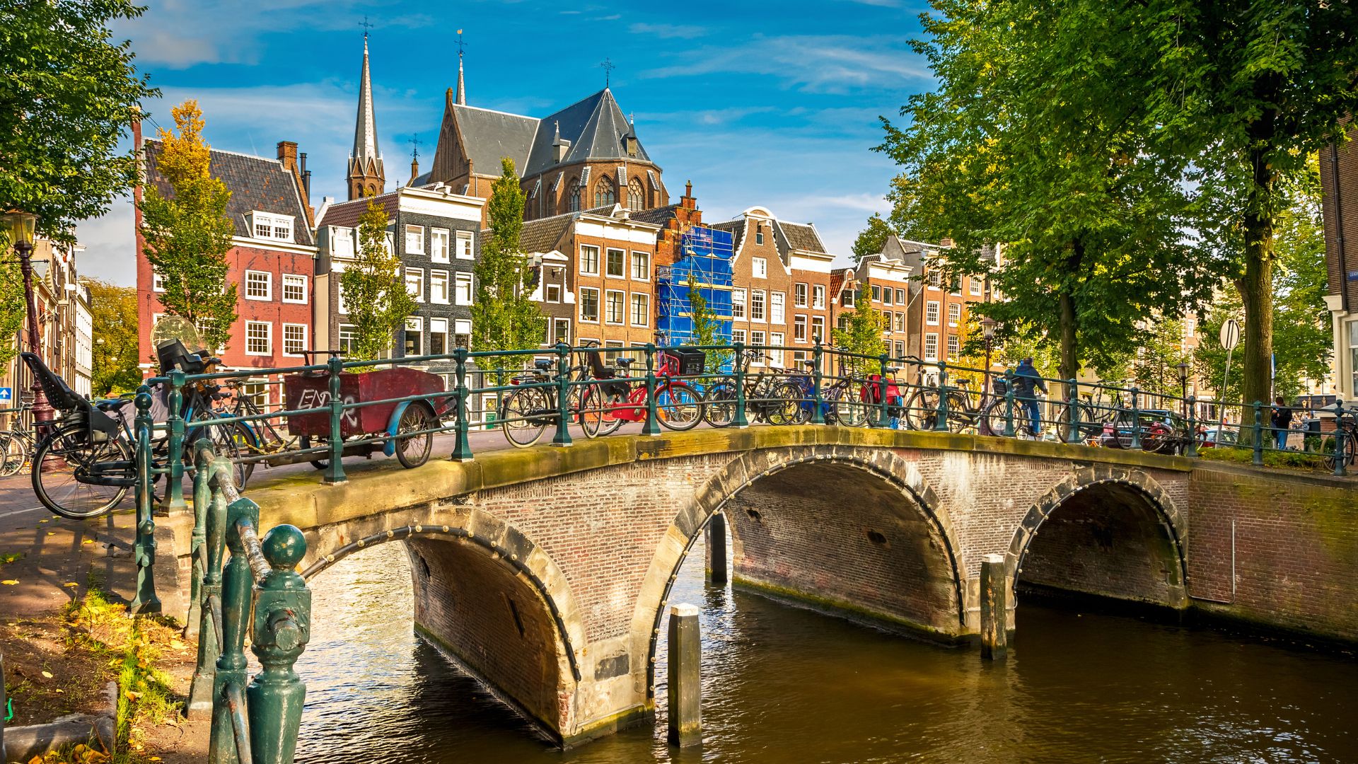 Let’s plan an Amsterdam Weekend that Matches Your Vibes Let’s plan an Amsterdam Weekend that Matches Your Vibes