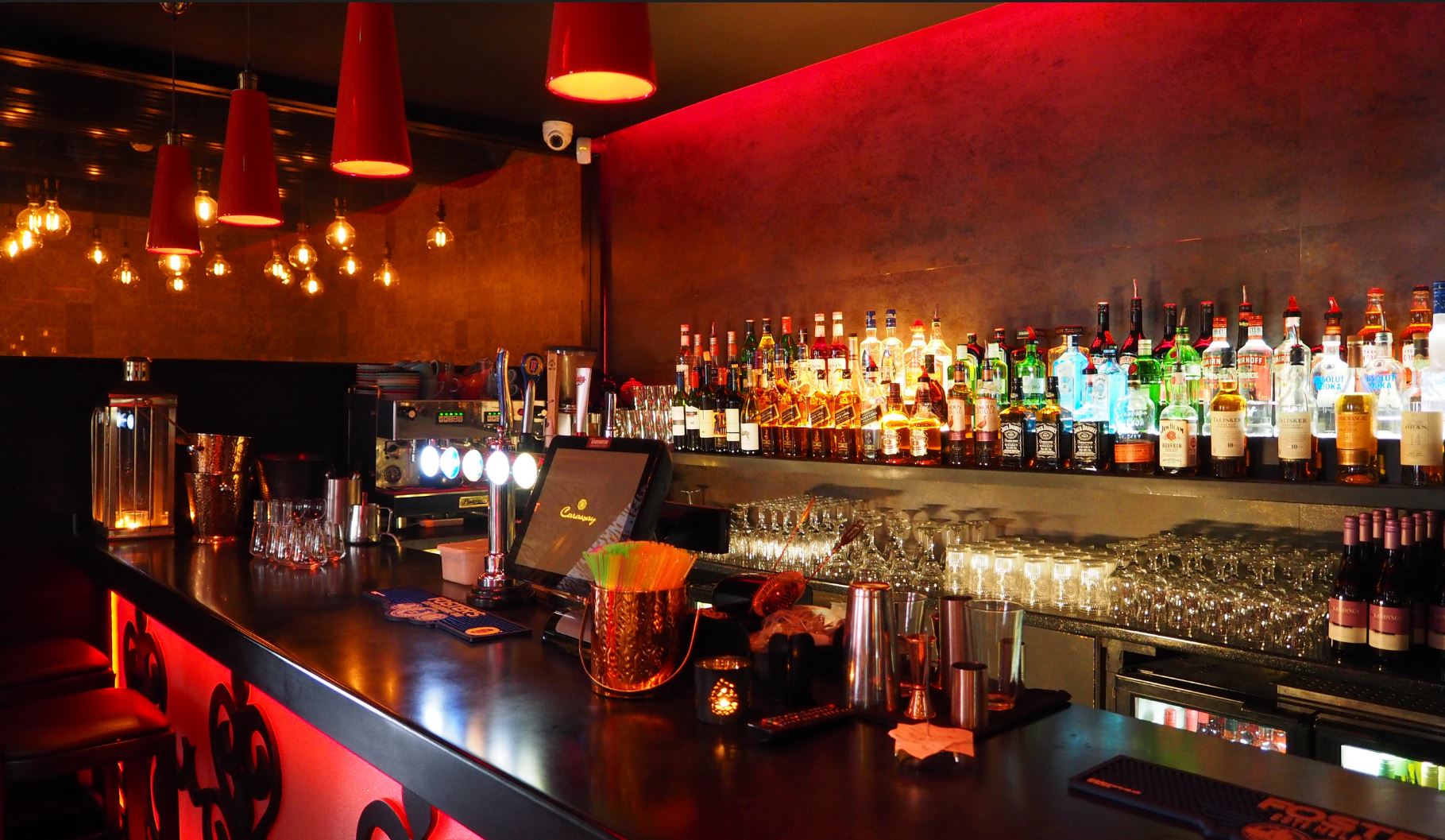 What is a Pub Crawl and Should Join One? What is a Pub Crawl and Should Join One?