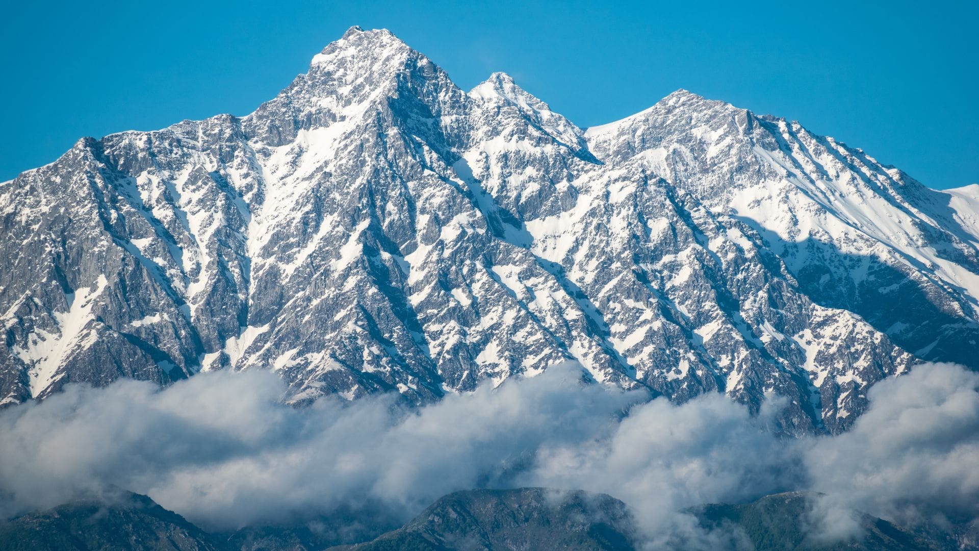 How to Get Ready for Trekking at High Altitudes