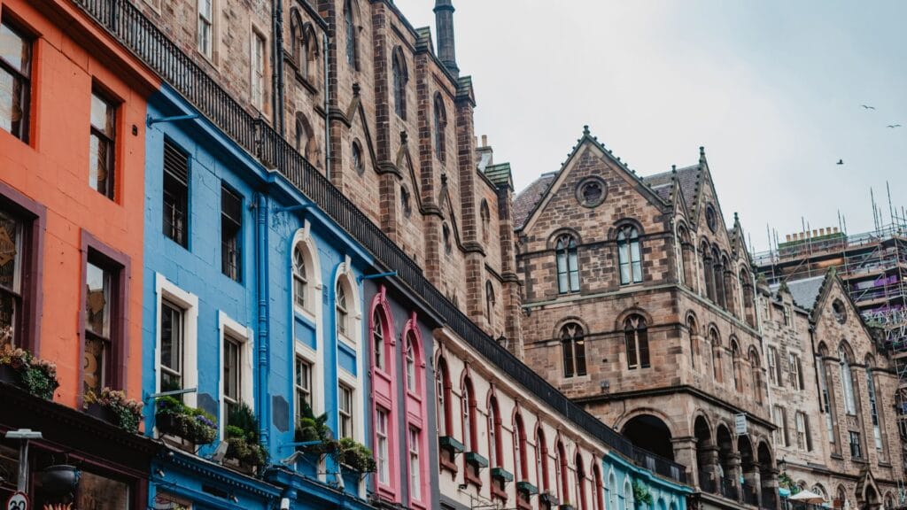 Victoria Street in Edinburgh's Old Town